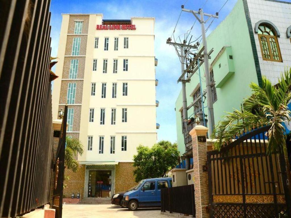 Real Link Hotel Yangon Bagian luar foto